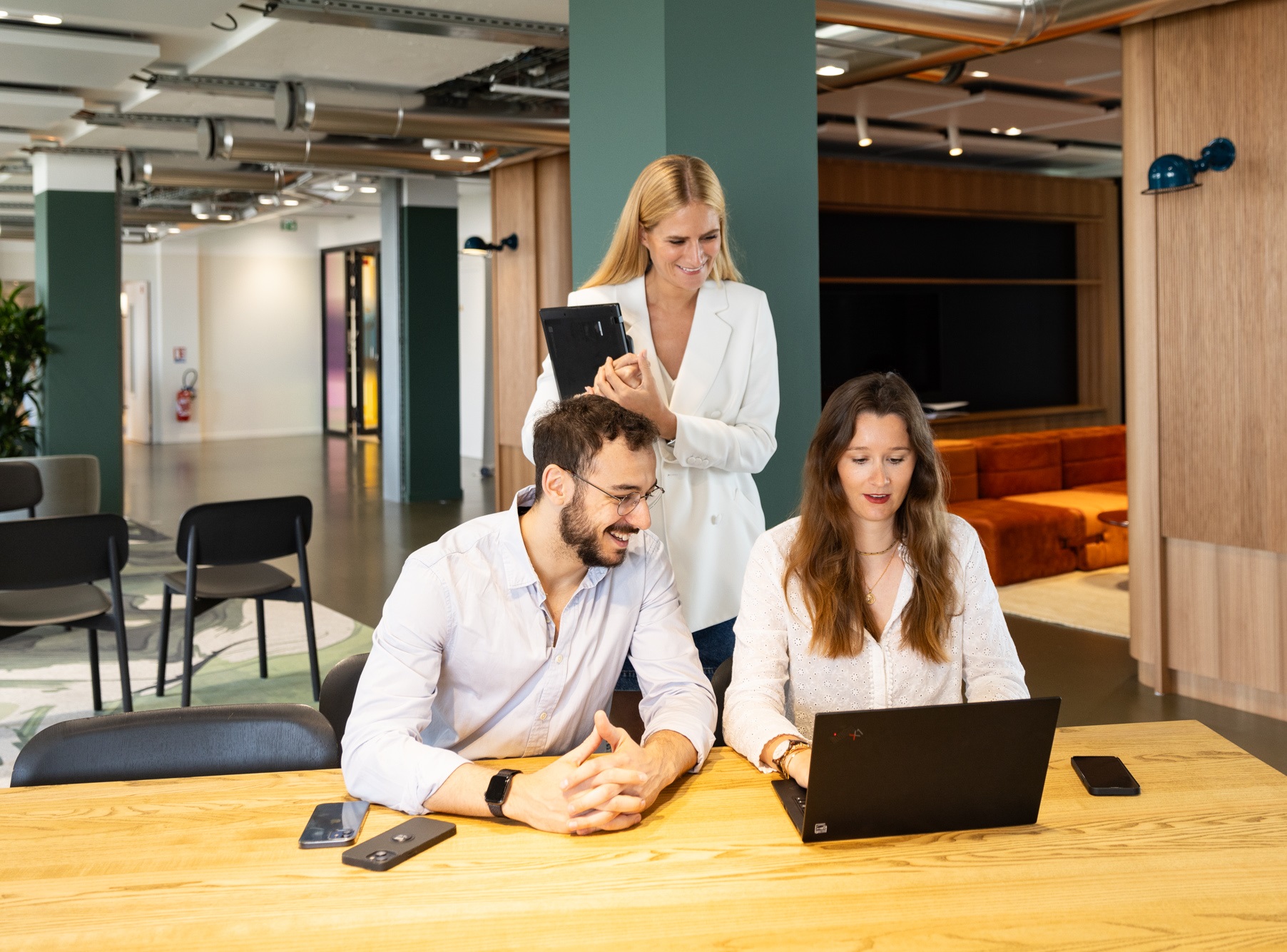 PAR-AmineCélineandMargaux-RecruitingSpecialistConsultants1